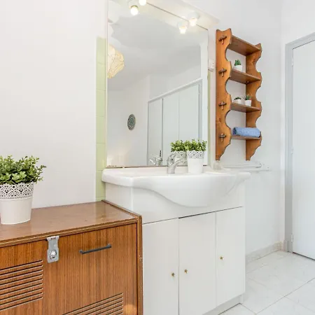 Cecilia By Interhome * Росас