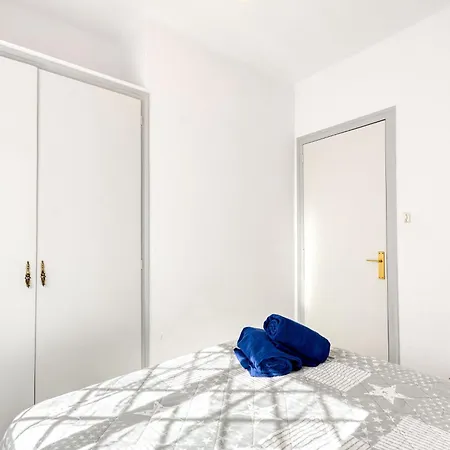 Cecilia By Interhome *