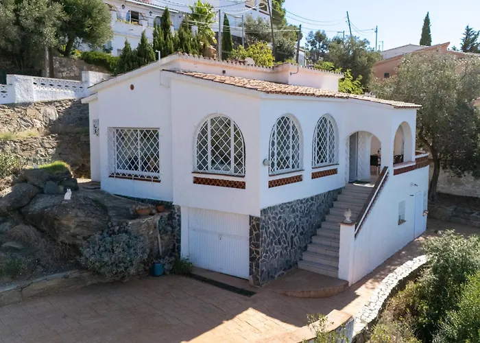 Holiday home Cecilia By Interhome Roses