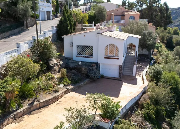 Holiday home Cecilia By Interhome